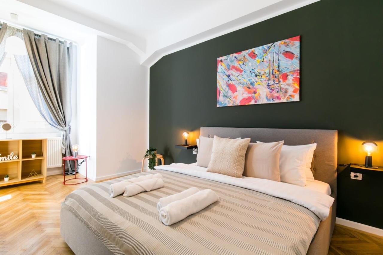 The Sunny Homelike & Central Str 42b Apartament